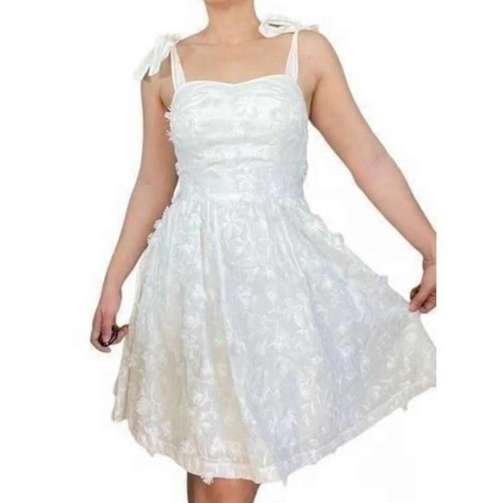 Gal Meets Glam x Anthropologie Trudy Embroidered Floral Dress Sz 12 White Cotton